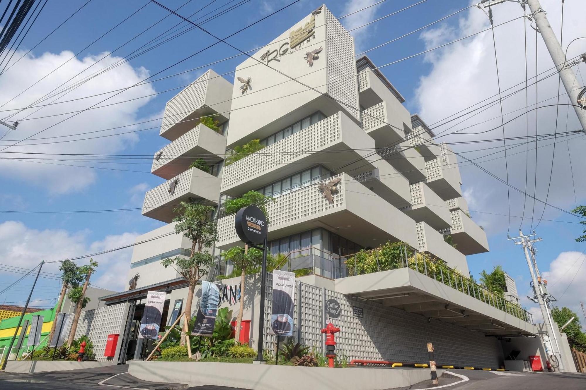 Sans Hotel Rg Living Jogja By Reddoorz Pakualaman Exteriér fotografie