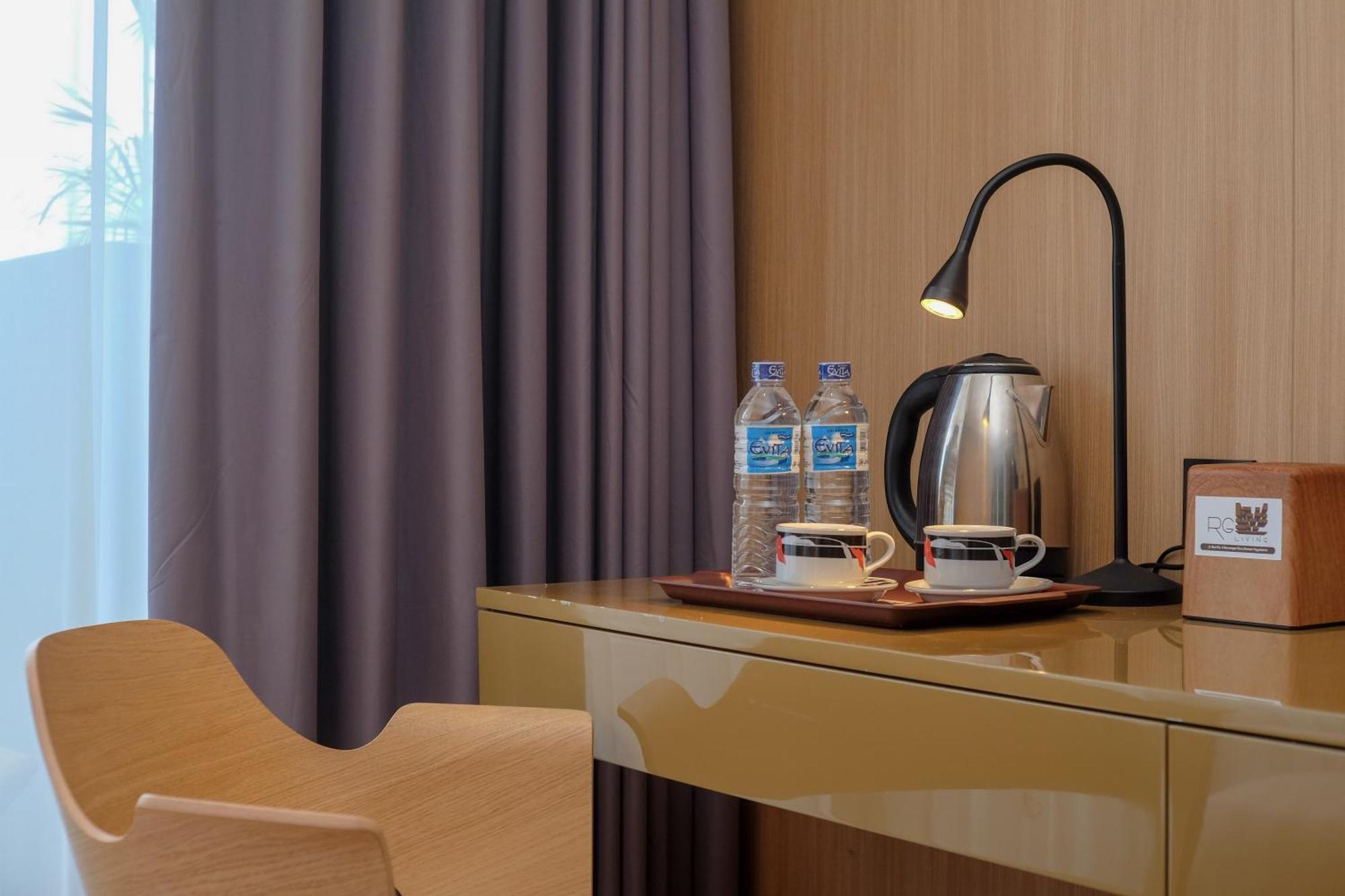 Sans Hotel Rg Living Jogja By Reddoorz Pakualaman Exteriér fotografie
