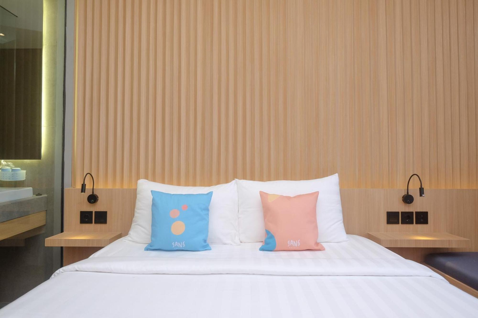 Sans Hotel Rg Living Jogja By Reddoorz Pakualaman Exteriér fotografie